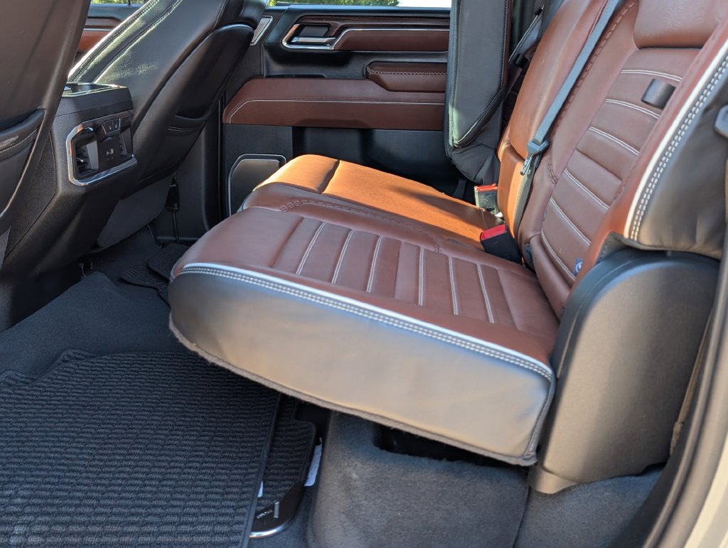 Used 2024 GMC Sierra 3500 Denali Ultimate AWD/4WD image 24