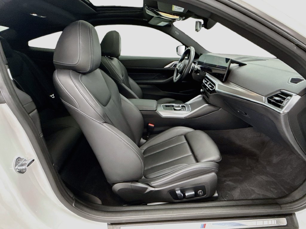Certified 2024 BMW 430i Coupe w/ M Sport Package RWD image 19