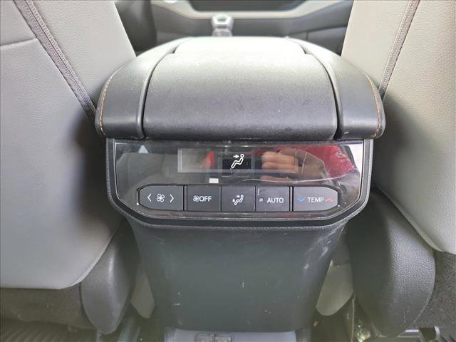 Used 2022 Toyota Highlander Bronze Edition AWD/4WD image 16