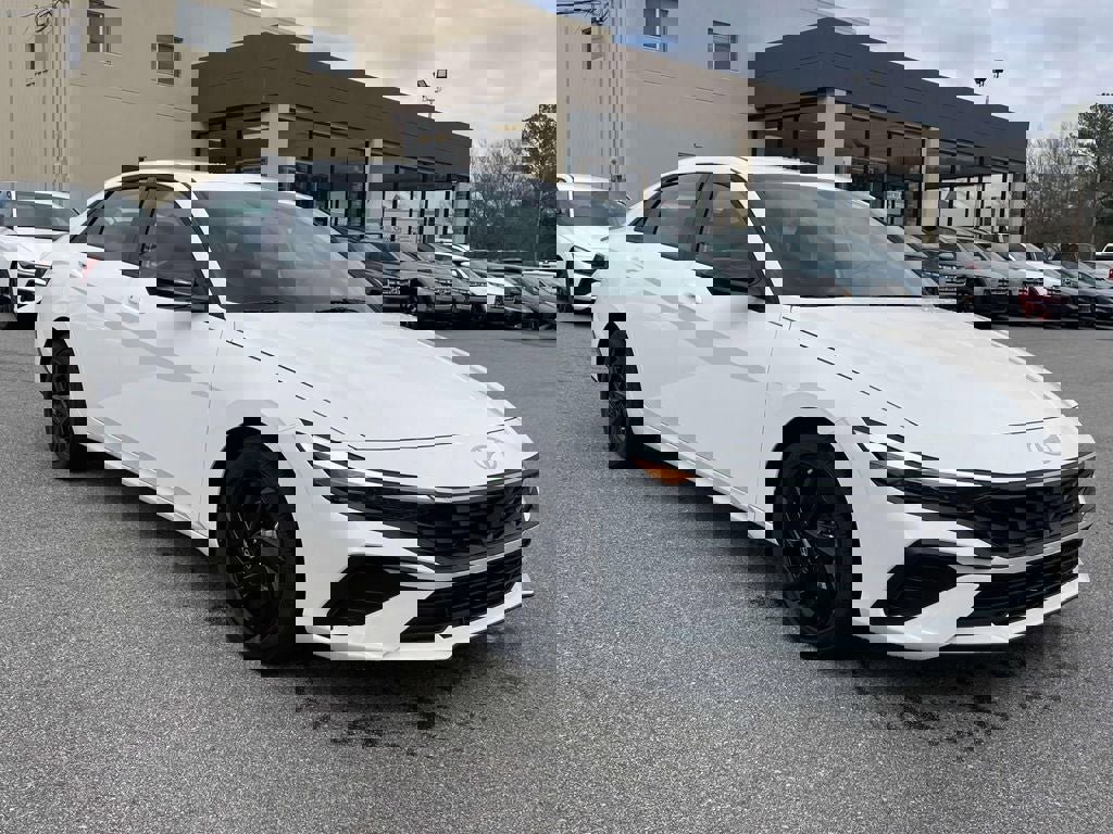 New 2026 Hyundai Elantra Sport image 4