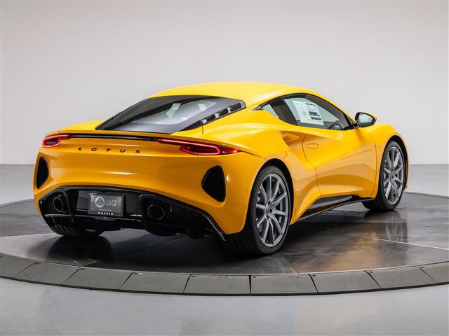 Used 2025 Lotus Emira RWD image 5