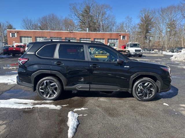 Used 2025 Subaru Forester Limited image 2