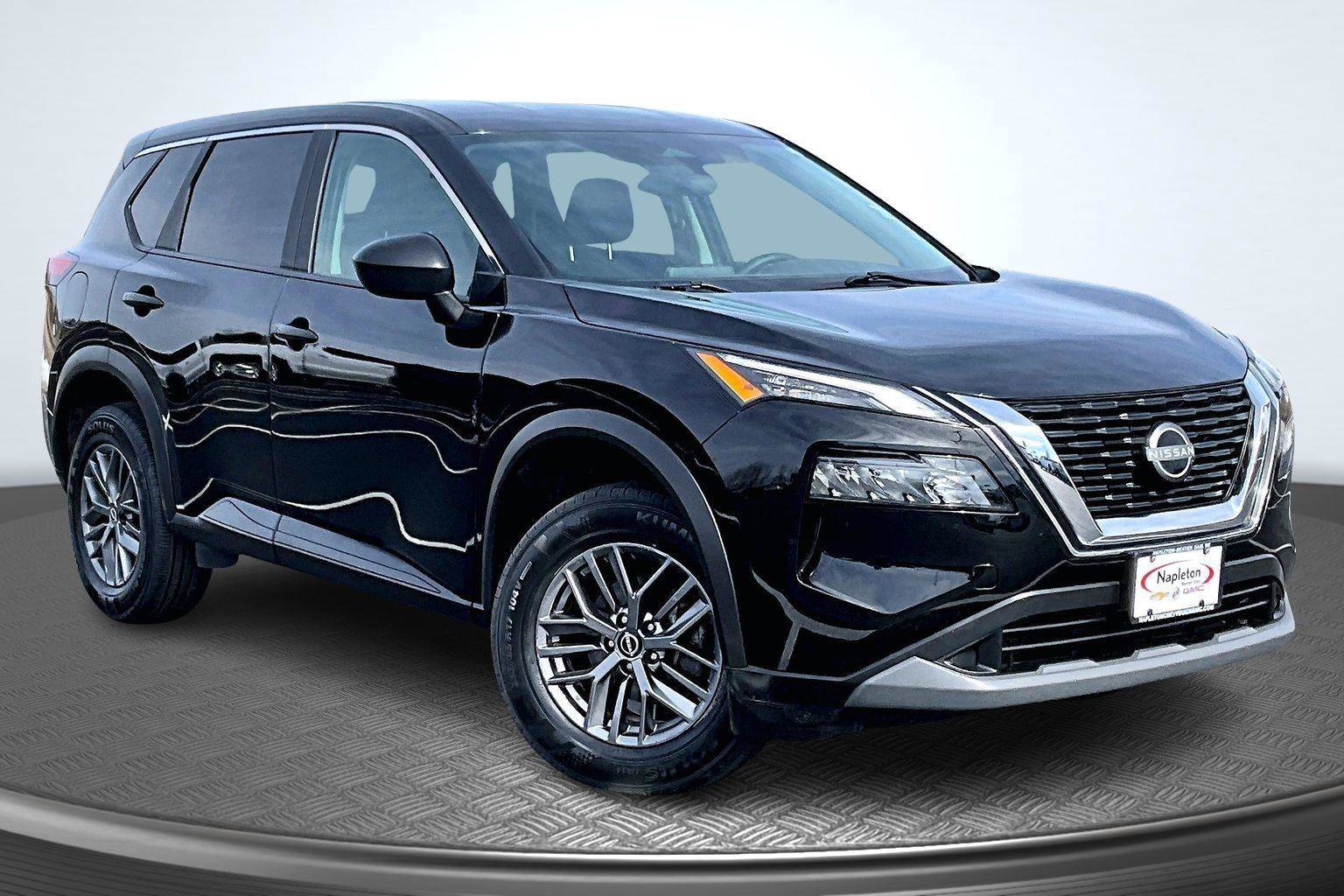 Used 2023 Nissan Rogue S image 12