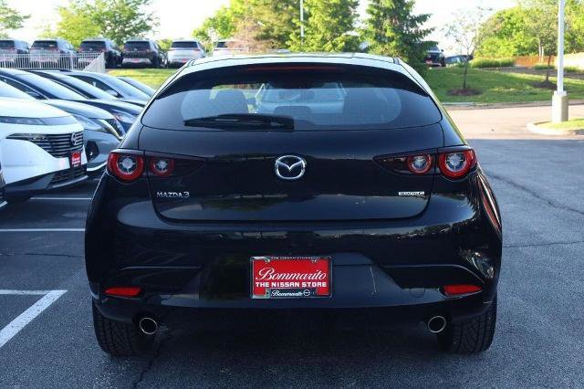Used 2022 MAZDA MAZDA3 s FWD image 6