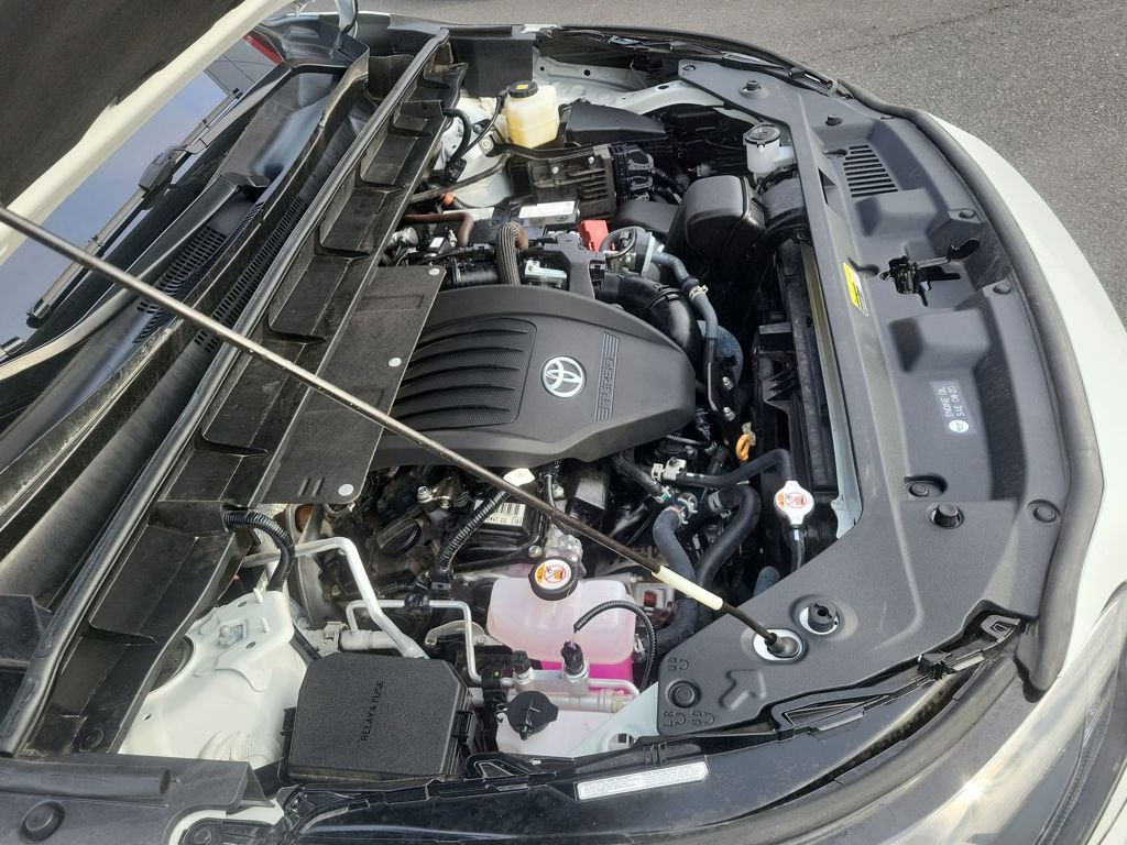 Used 2023 Toyota Highlander LE image 39