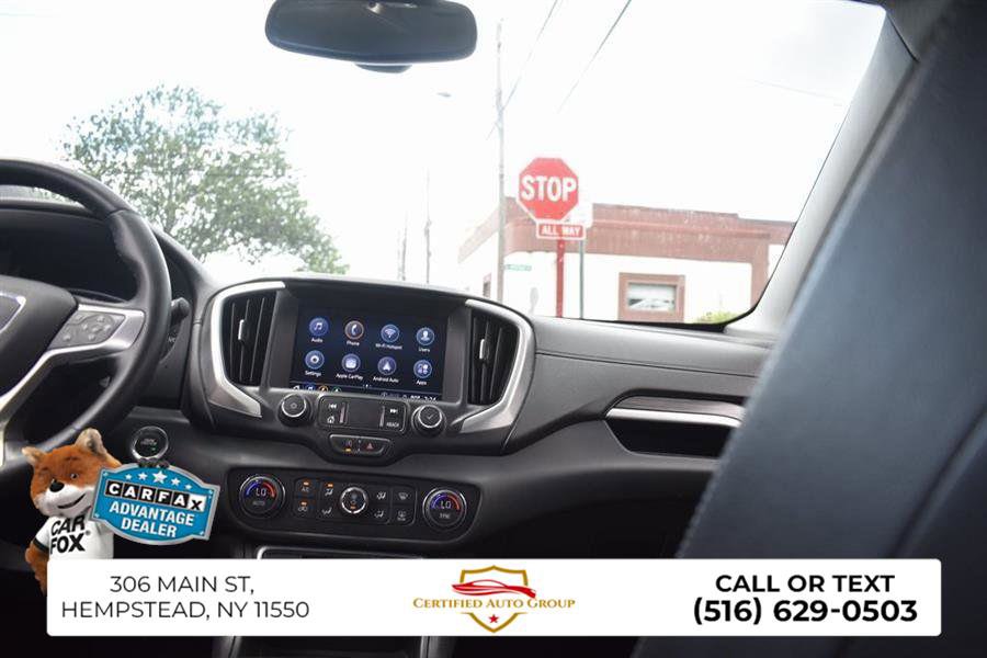 Used 2023 GMC Terrain SLT image 24