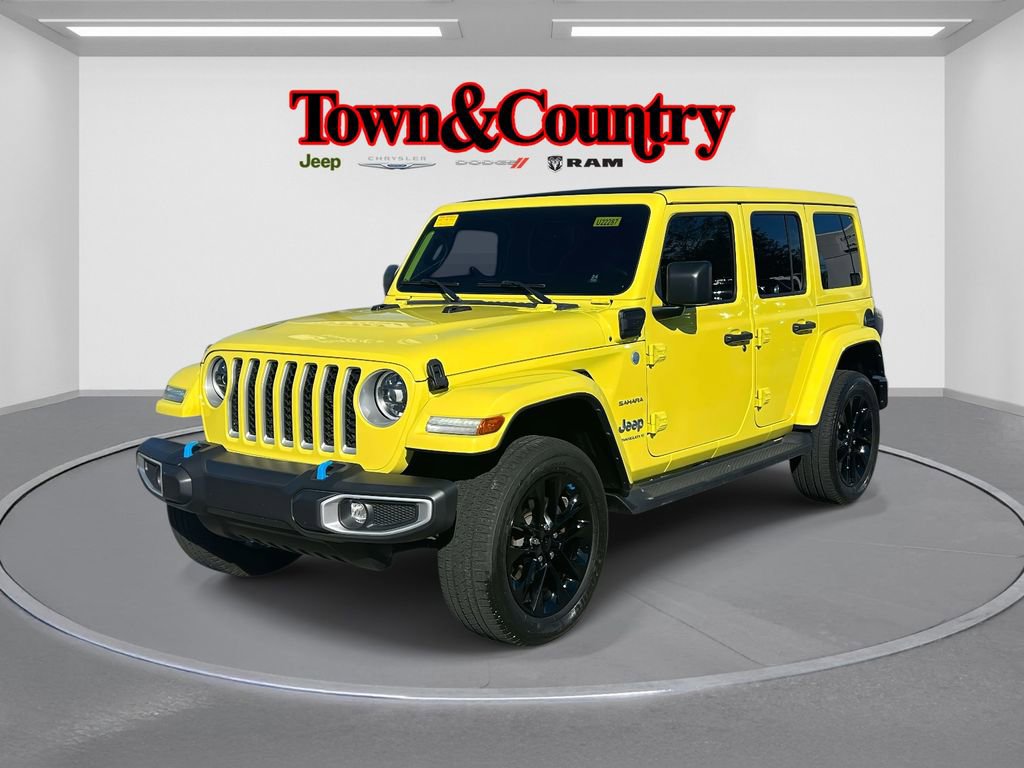 Used 2023 Jeep Wrangler Unlimited Sahara w/ Cold Weather Group image 3