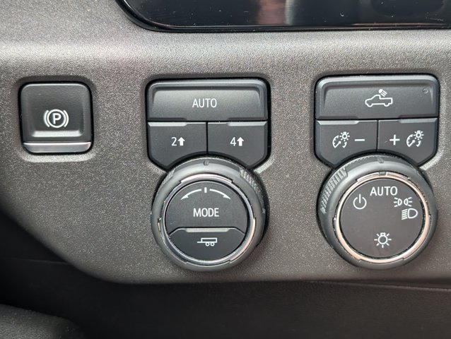 Used 2024 Chevrolet Silverado 1500 LT AWD/4WD image 21