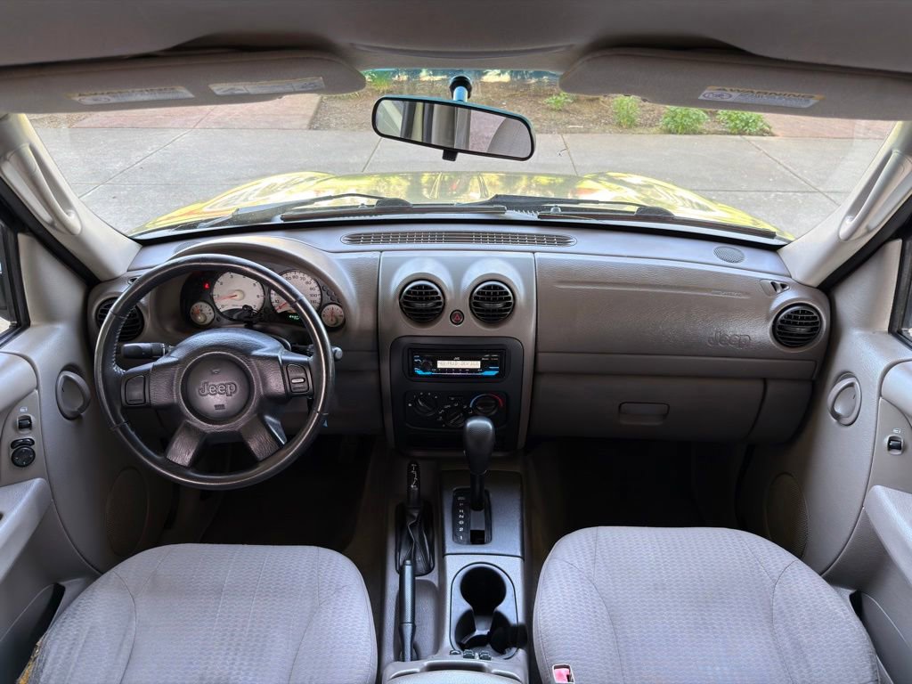 Used 2003 Jeep Liberty Sport AWD/4WD image 30