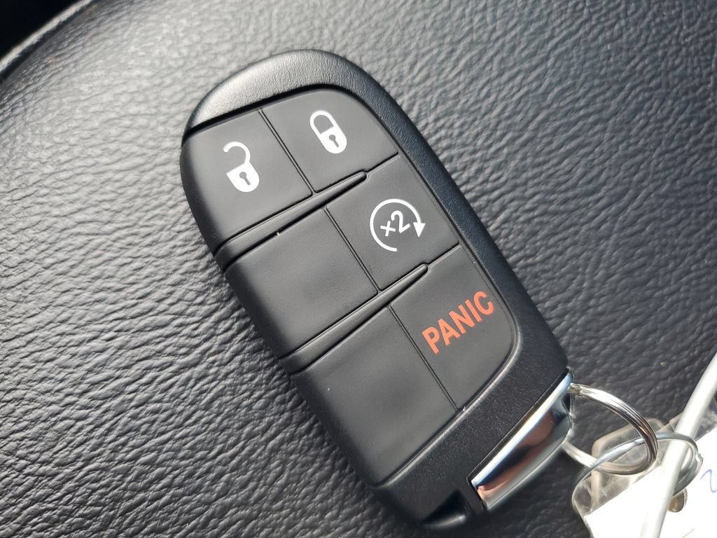 Used 2025 Jeep Compass Limited w/ High Altitude Package AWD/4WD image 37