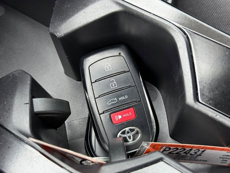 Used 2025 Toyota Camry LE image 30