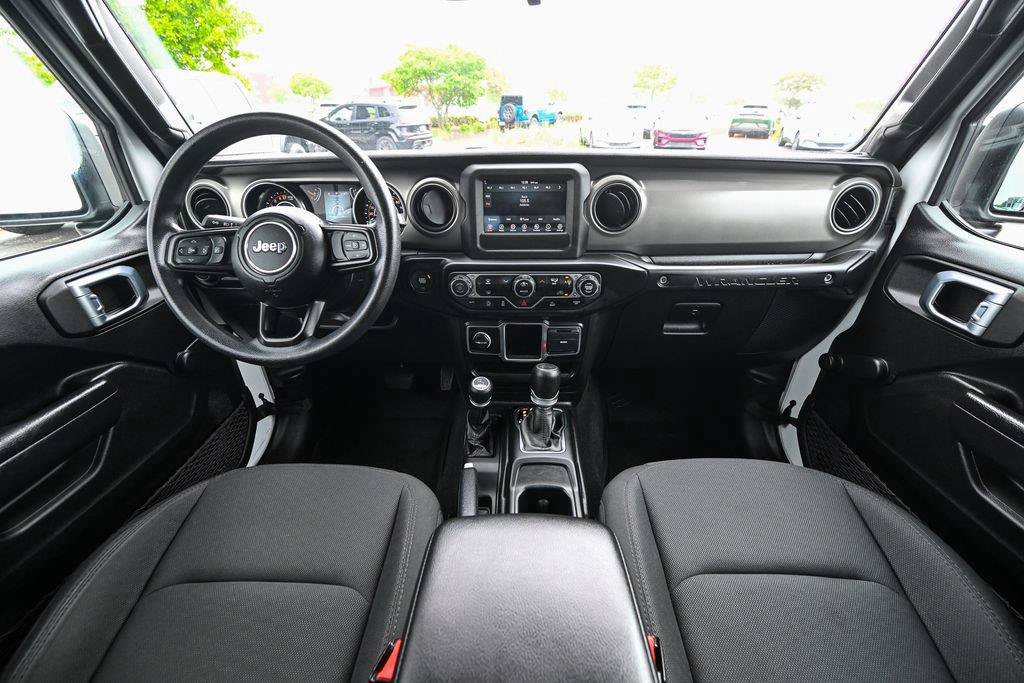 Used 2022 Jeep Wrangler Sport AWD/4WD image 24