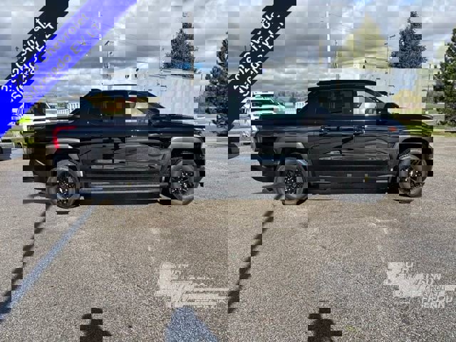 New 2026 Chevrolet Silverado EV LT image 7