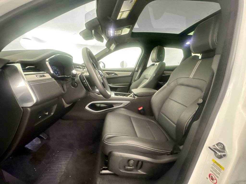 New 2026 Jaguar F-PACE R-Dynamic S AWD/4WD image 19