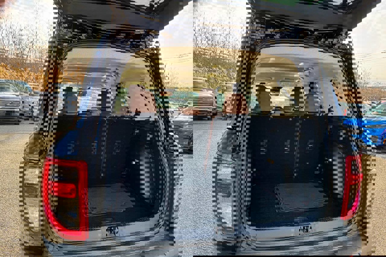 Certified 2025 Ford Bronco Sport Outer Banks w/ Outer Banks Tech Package+ AWD/4WD image 18