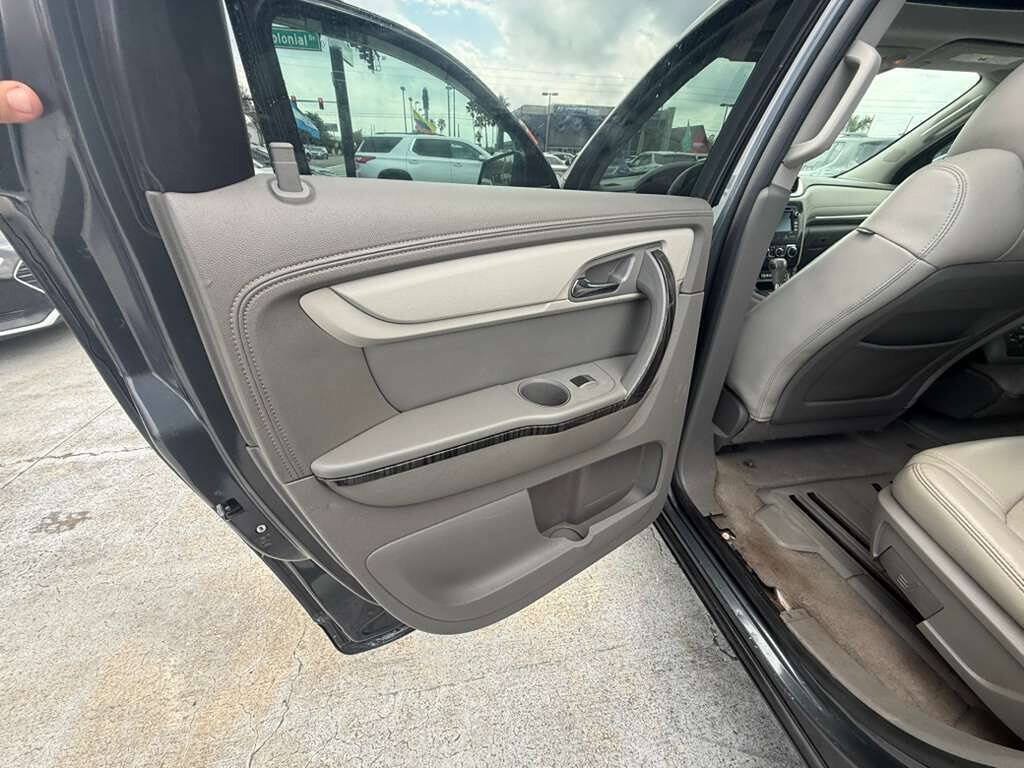 Used 2014 Chevrolet Traverse LTZ AWD/4WD image 12