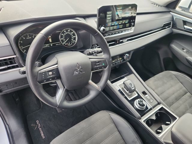 Used 2024 Mitsubishi Outlander SE FWD image 10