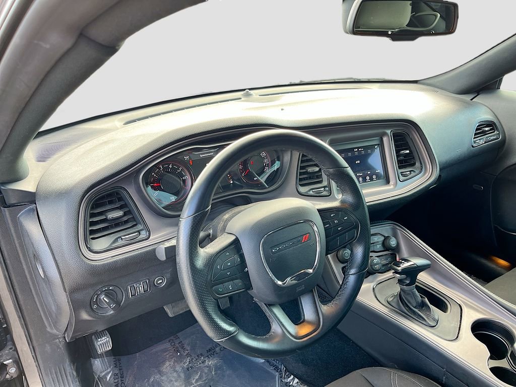 Used 2023 Dodge Challenger SXT w/ Blacktop Package image 9