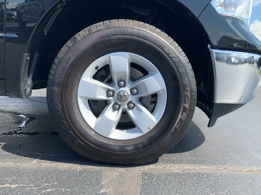 Used 2024 RAM 1500 Classic SLT image 34