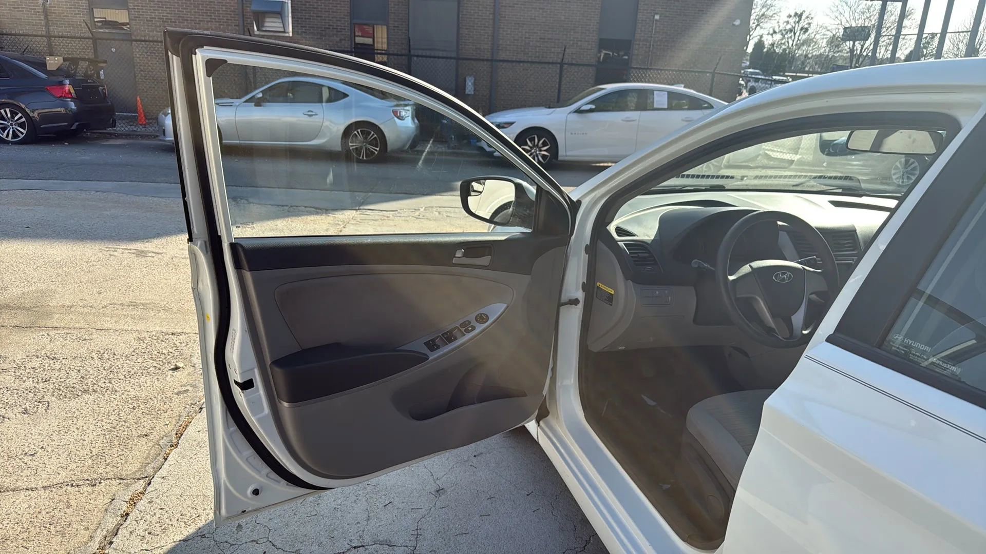 Used 2015 Hyundai Accent GLS image 14