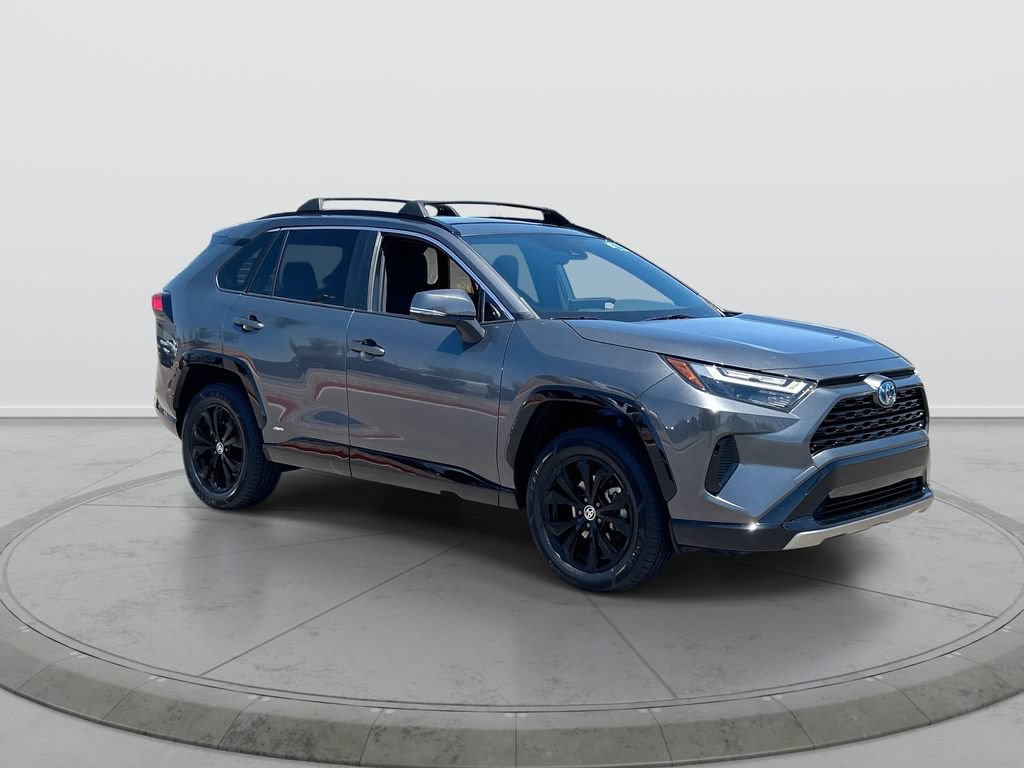Used 2023 Toyota RAV4 SE w/ Convenience Package AWD/4WD image 2