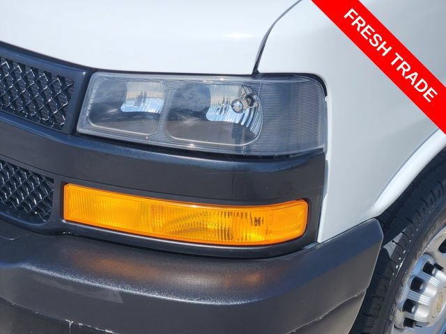 Used 2025 Chevrolet Express 3500 LS RWD image 9