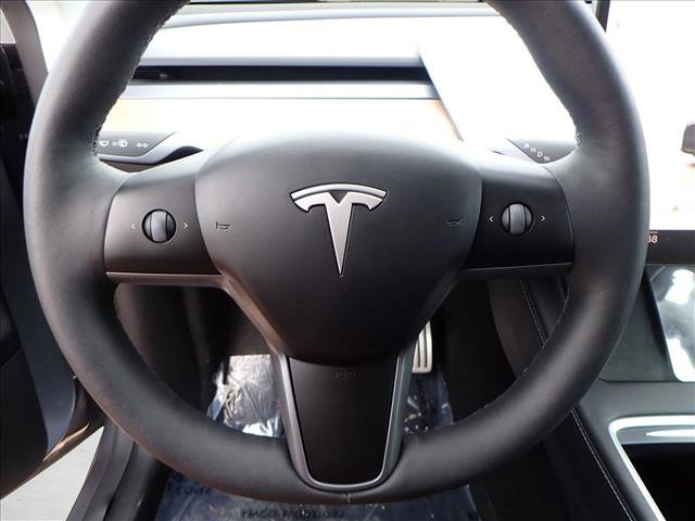 Used 2024 Tesla Model Y Performance image 15