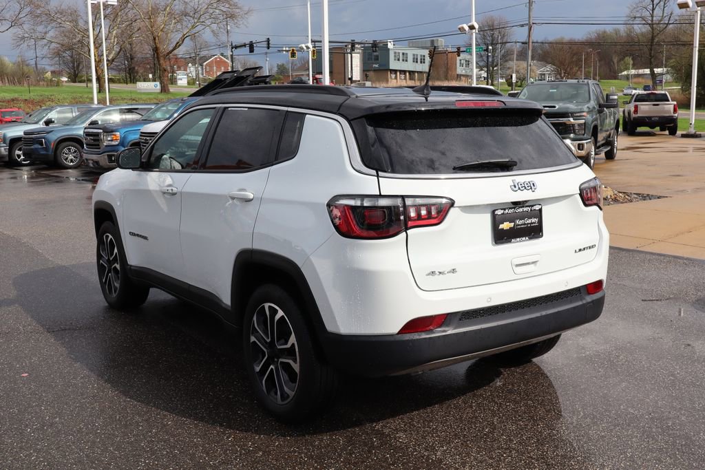 Used 2024 Jeep Compass Limited image 28