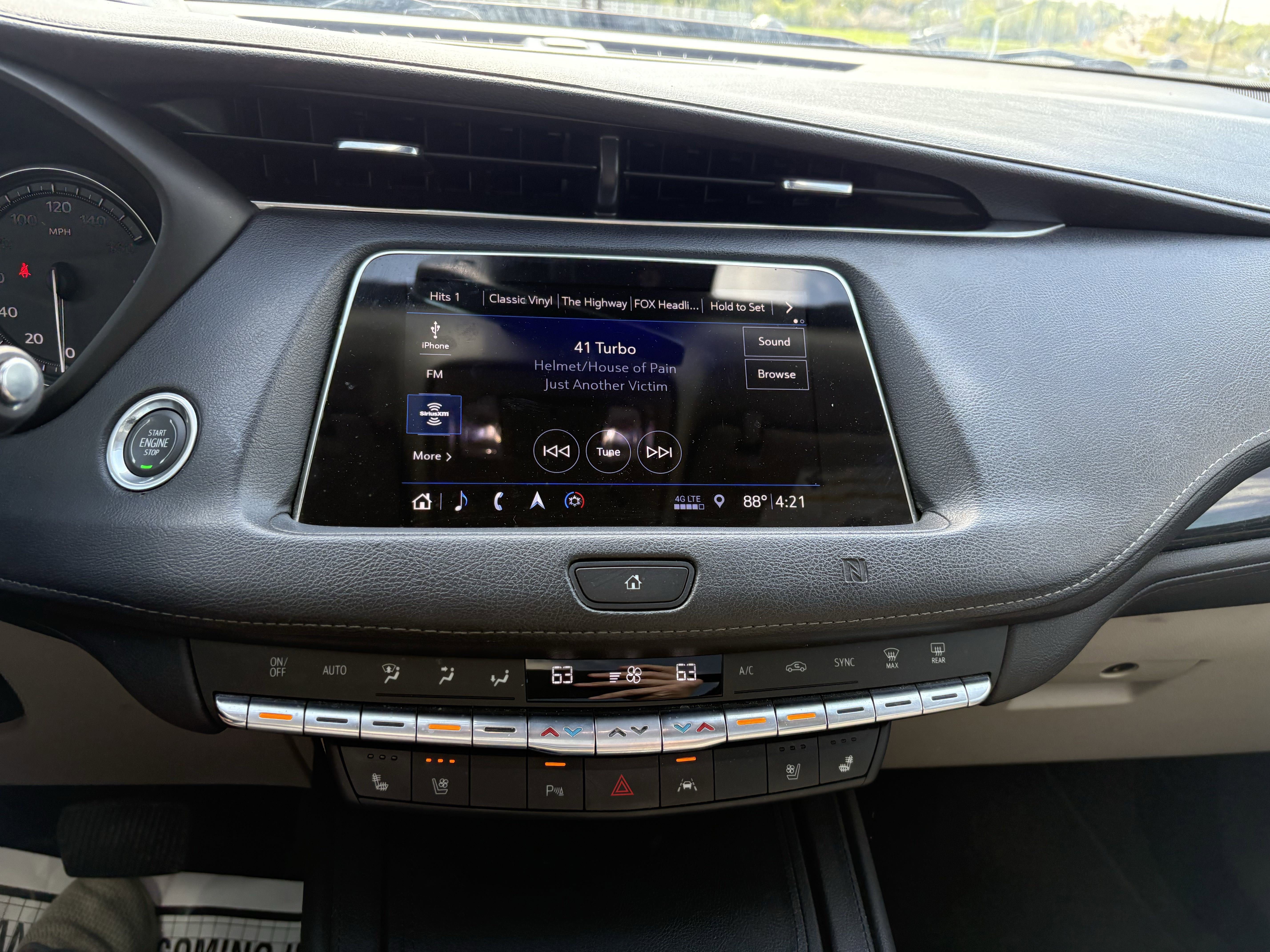 Used 2019 Cadillac XT4 Premium Luxury image 19