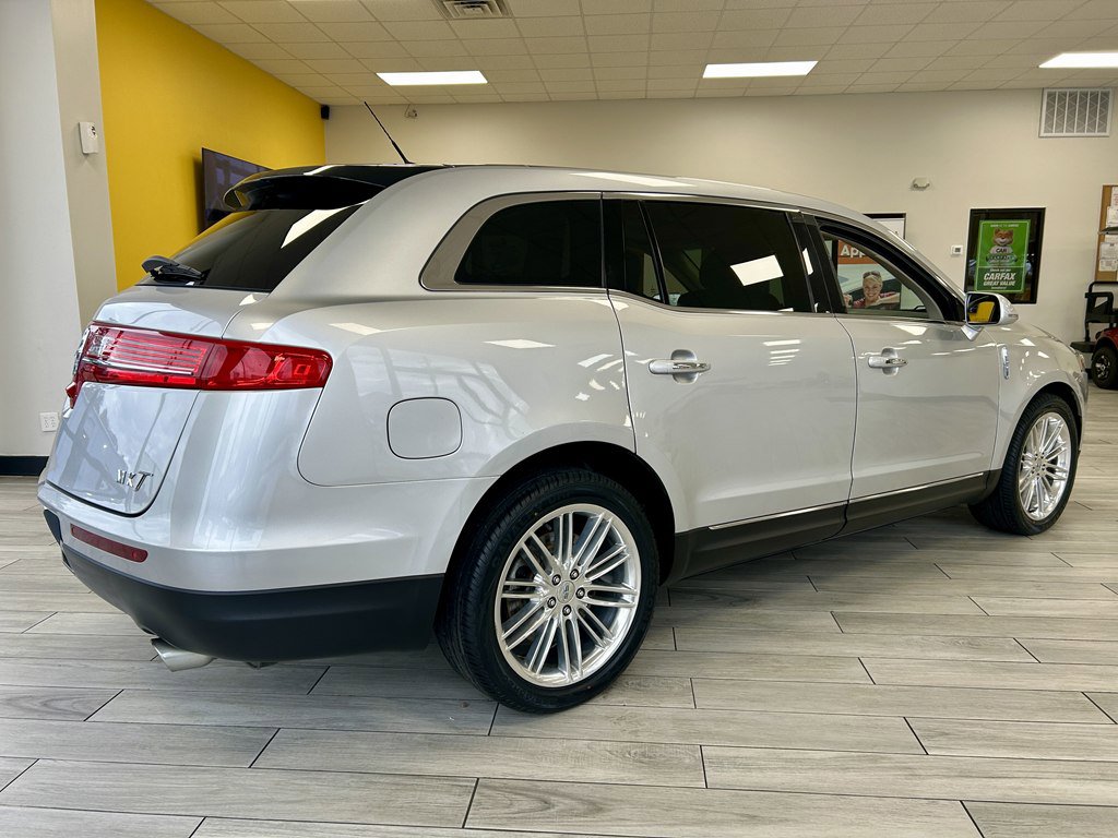 Used 2018 Lincoln MKT AWD w/ Technology Package image 6