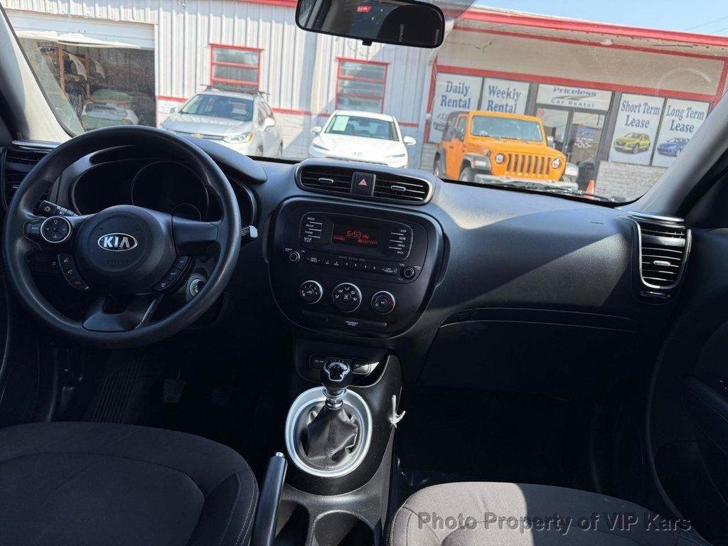 Used 2016 Kia Soul FWD image 14