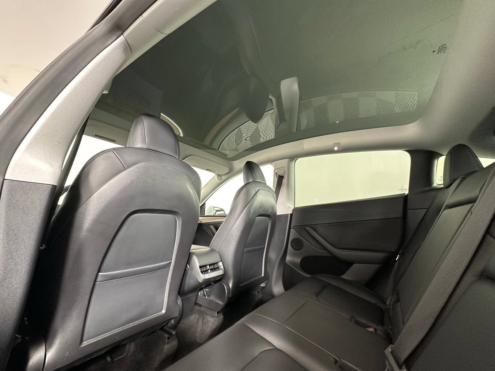 Used 2023 Tesla Model Y Long Range AWD/4WD image 34