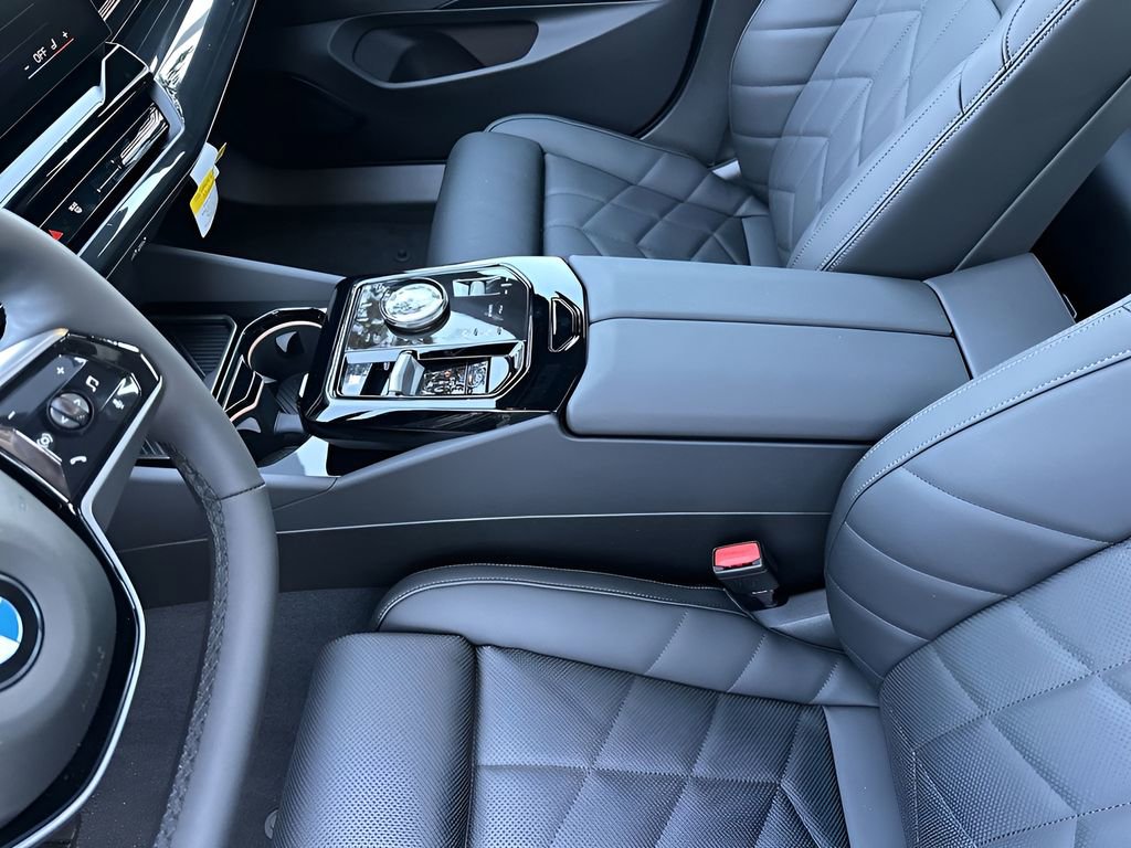 New 2026 BMW 530i w/ Premium Package image 25