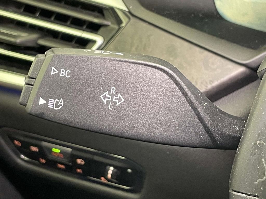 Used 2022 BMW X7 xDrive40i w/ Cold Weather Package AWD/4WD image 37