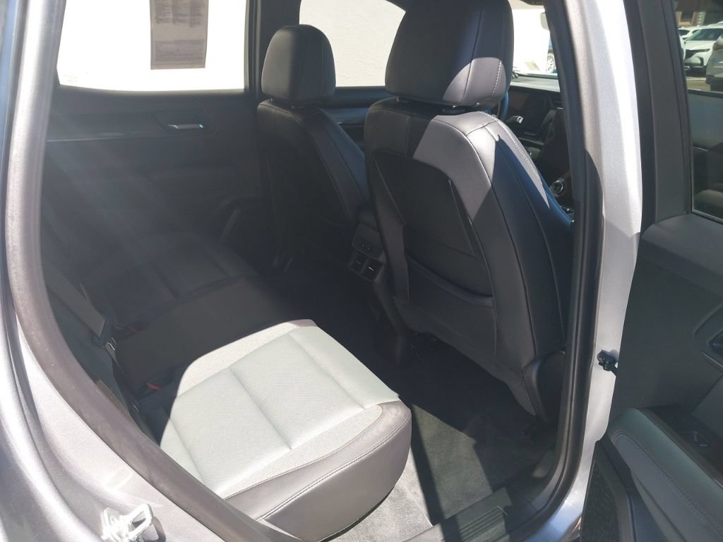 Used 2026 GMC Terrain AT4 w/ Convenience Package III AWD/4WD image 8