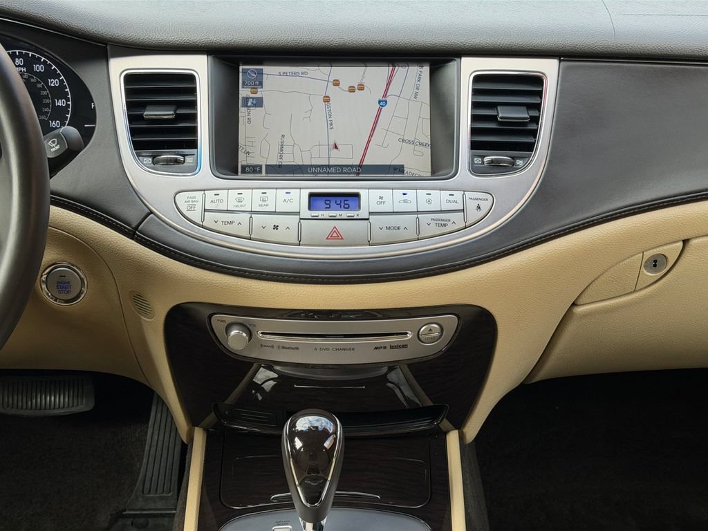 Used 2010 Hyundai Genesis 4.6 w/ Technology Pkg 5 RWD image 18