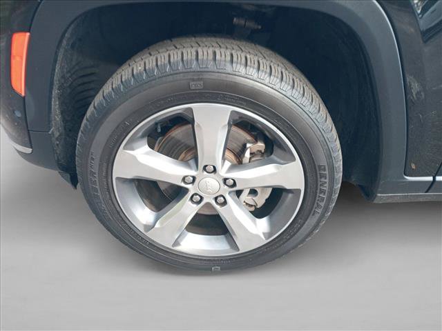 Used 2022 Jeep Grand Cherokee L Limited w/ Luxury Tech Group II image 10