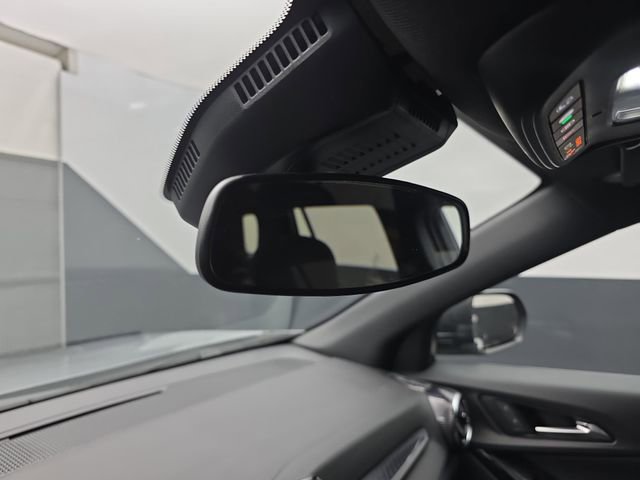 Used 2025 Chevrolet Equinox LT image 41