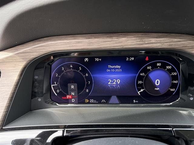 New 2025 Volkswagen Atlas SEL image 30