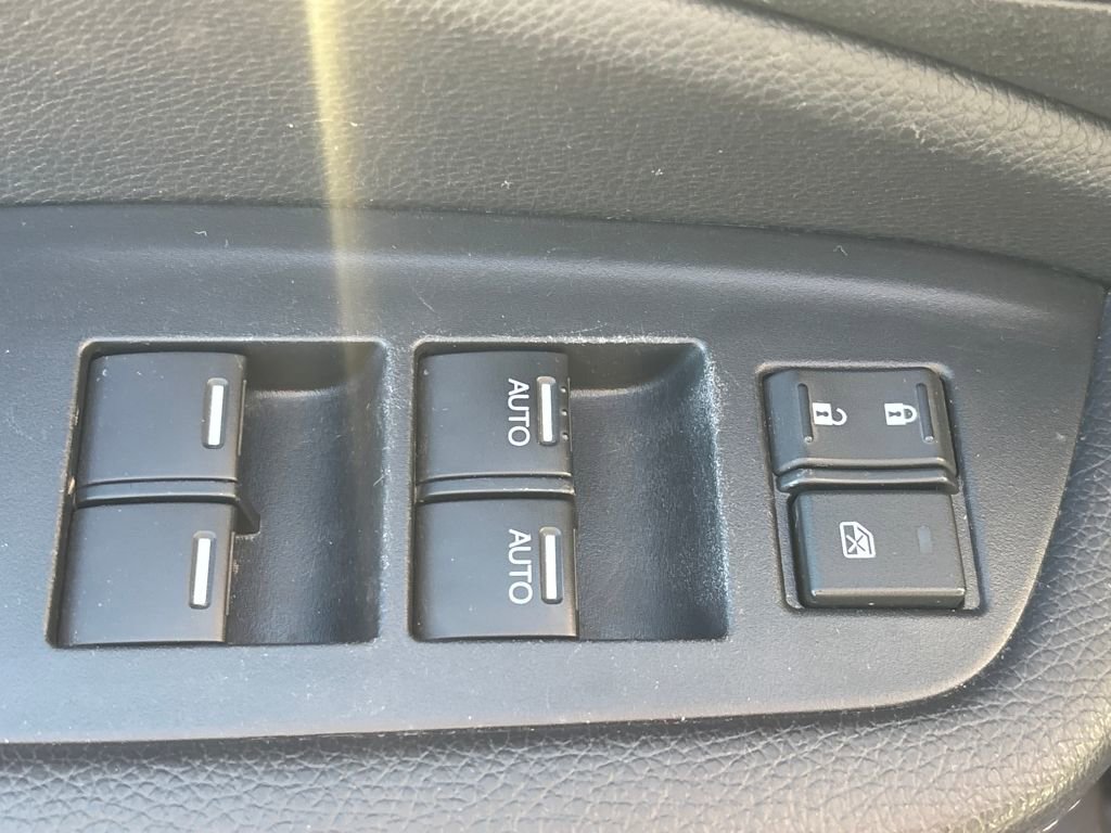 Used 2023 Honda Passport EX-L image 6