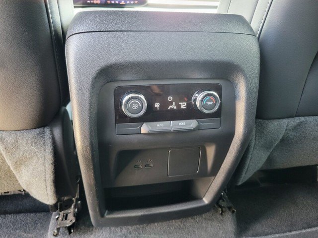 Used 2026 Buick Enclave Preferred FWD image 28