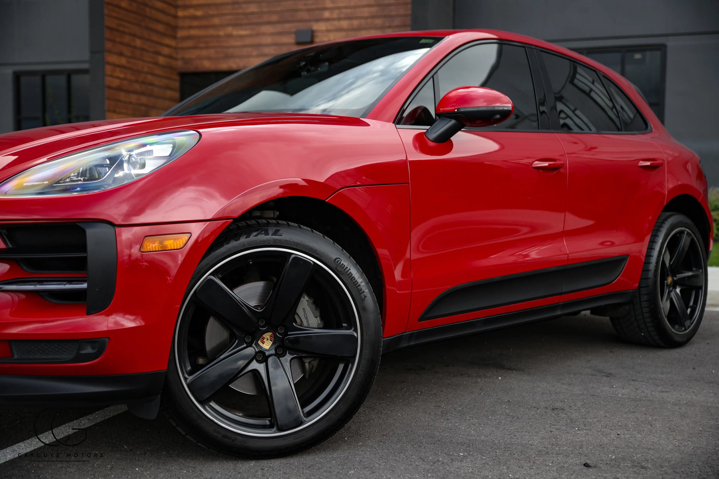 Used 2021 Porsche Macan S AWD/4WD image 4