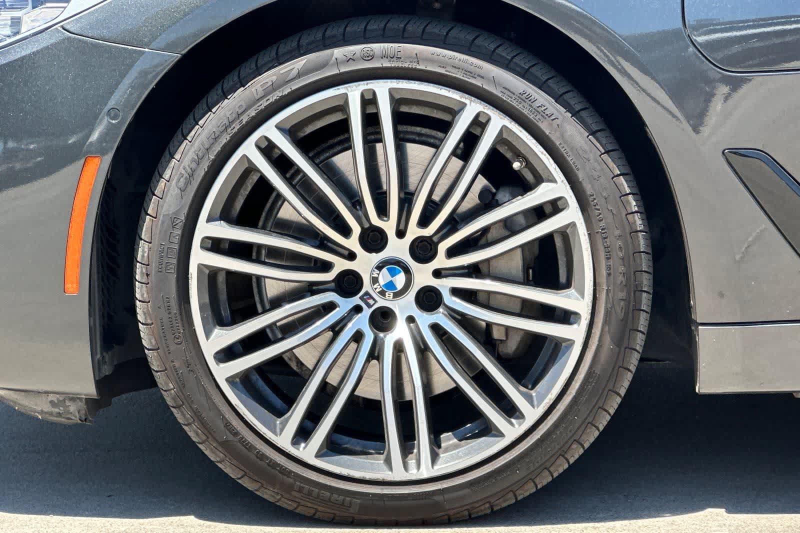 Used 2018 BMW 530e RWD image 12