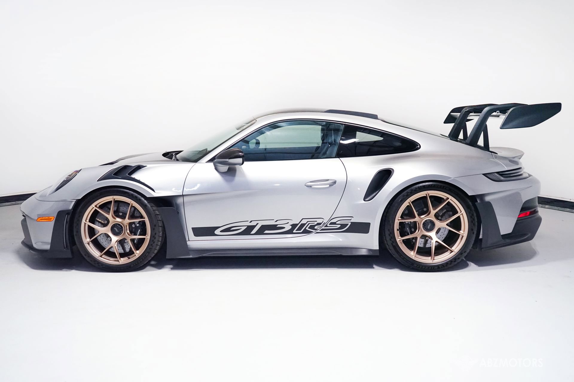 Used 2024 Porsche 911 GT3 RS RWD image 5