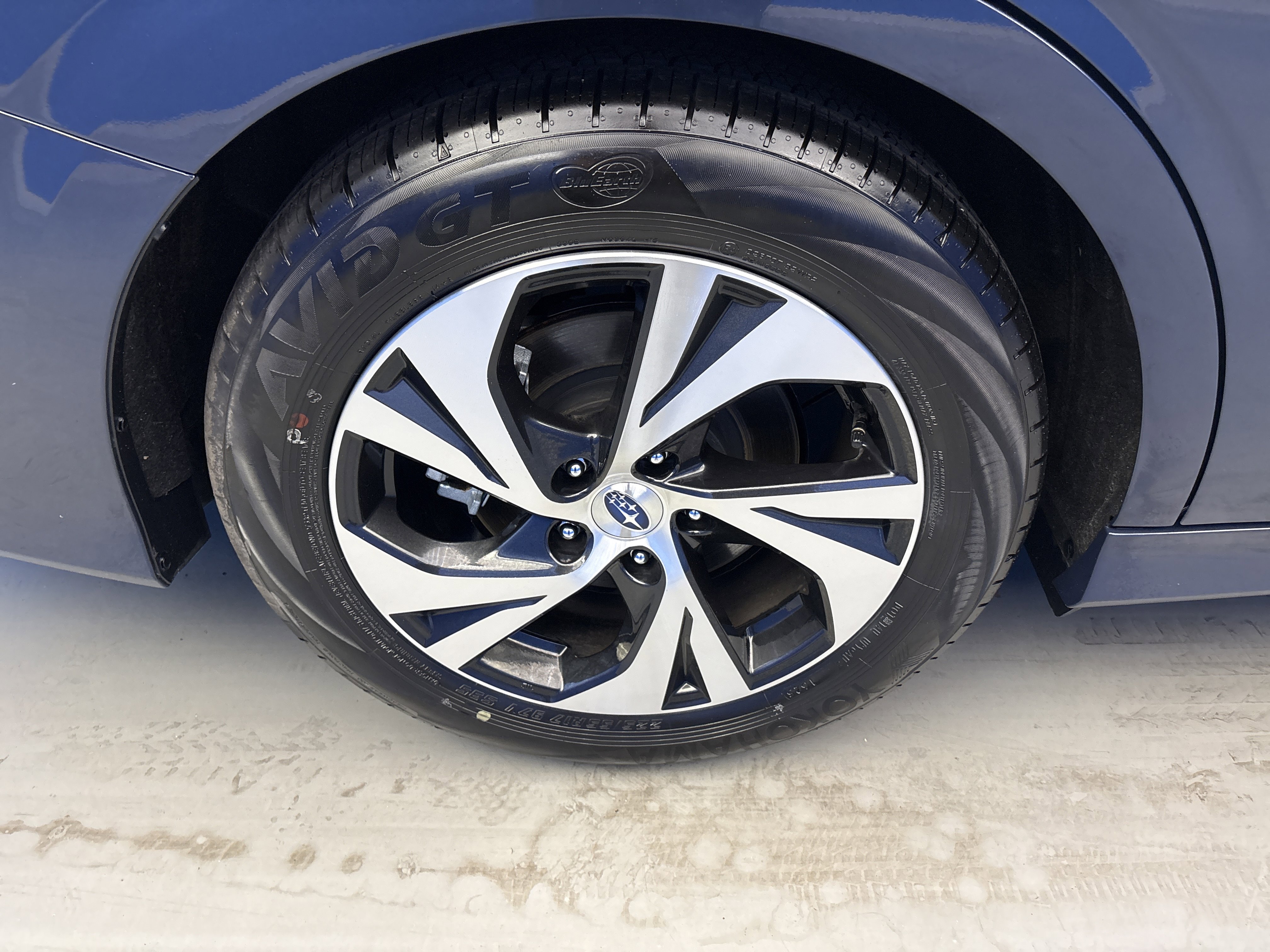 Certified 2025 Subaru Legacy Premium AWD/4WD image 8