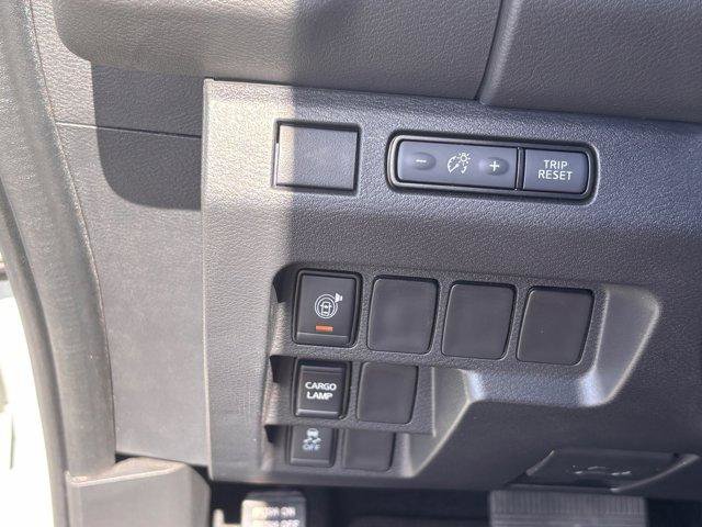 Used 2025 Nissan Frontier SV RWD image 16