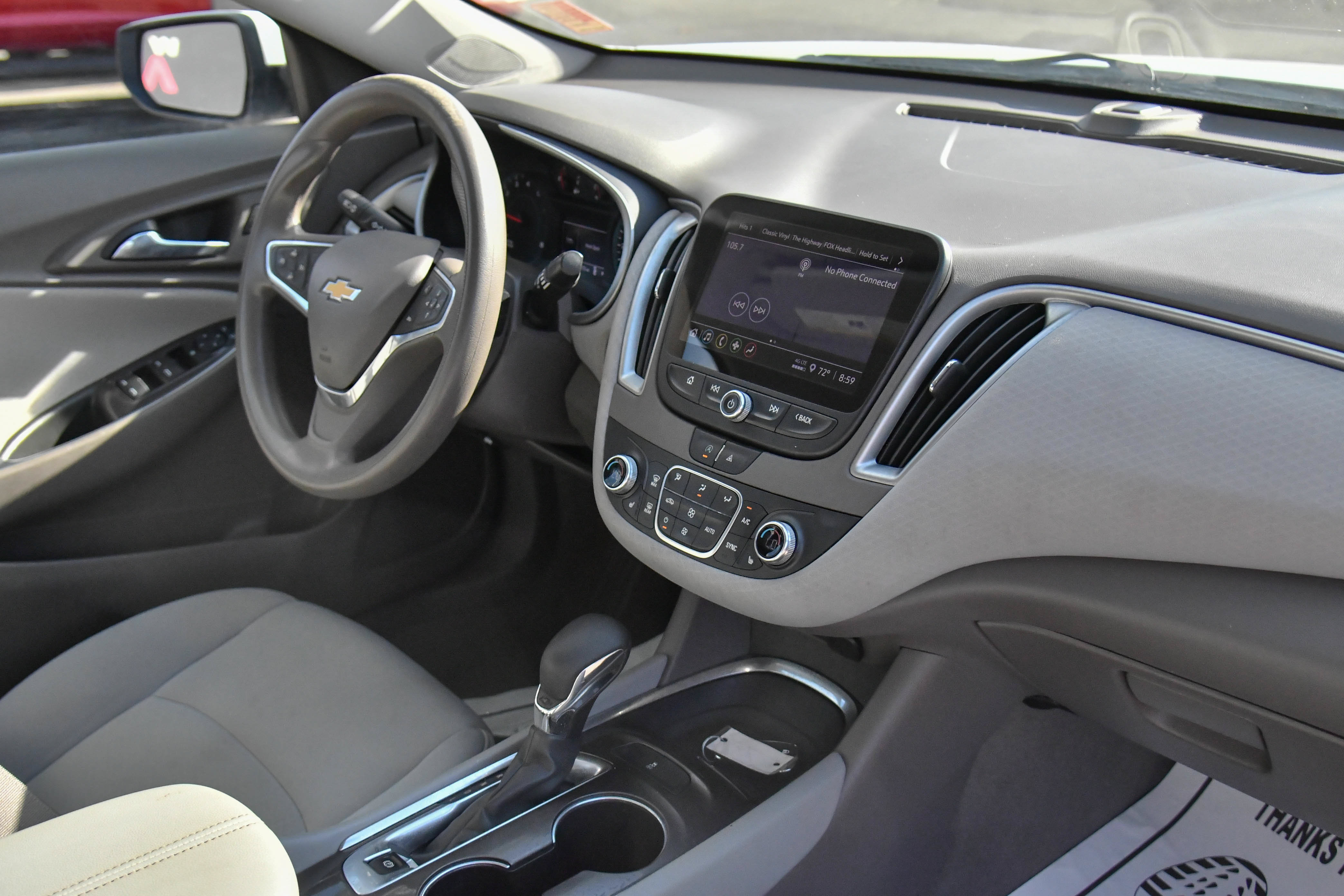 Used 2022 Chevrolet Malibu LT FWD image 39