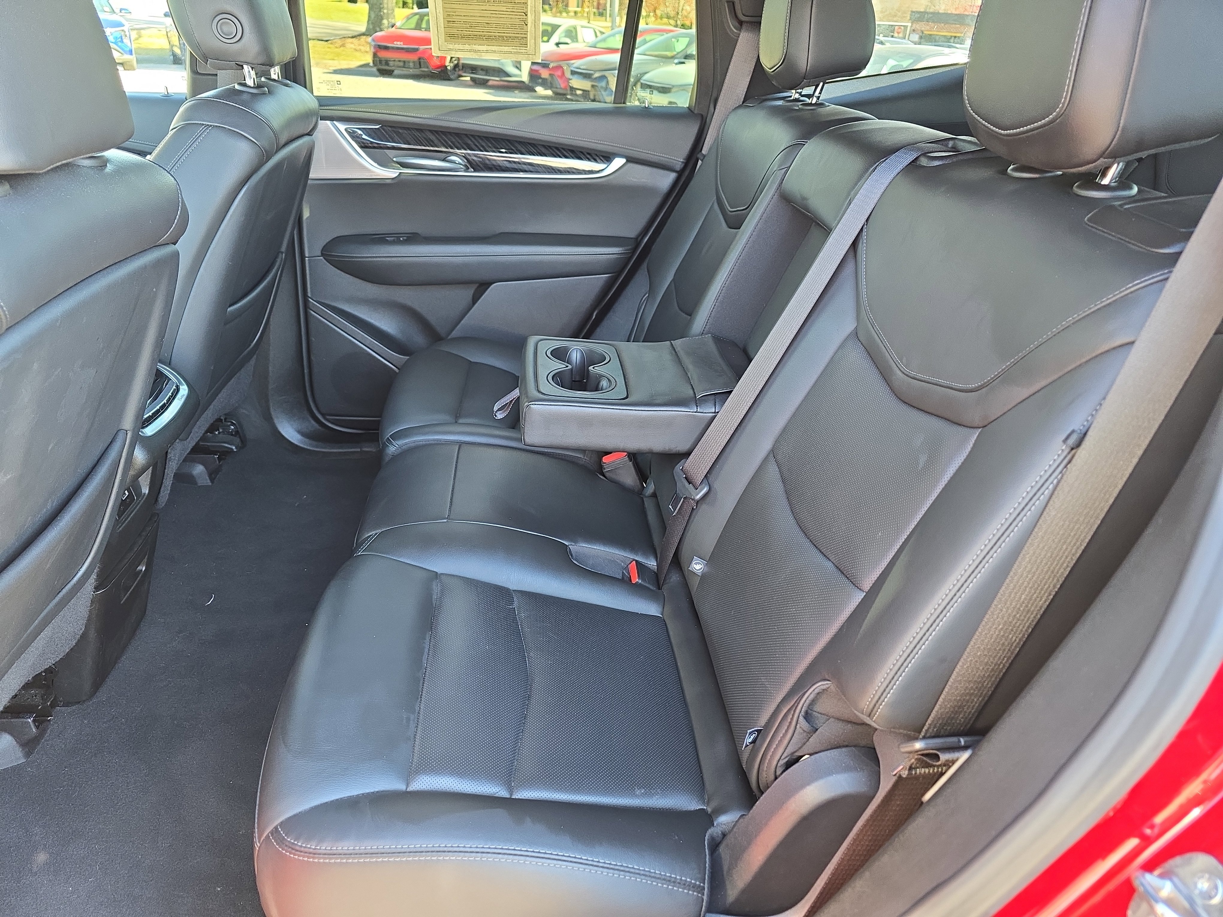 Used 2023 Cadillac XT6 Premium Luxury image 16