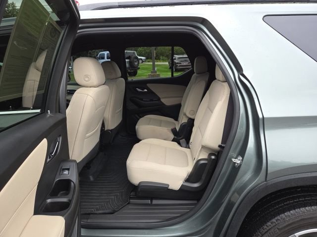 Used 2022 Chevrolet Traverse LT AWD/4WD image 23