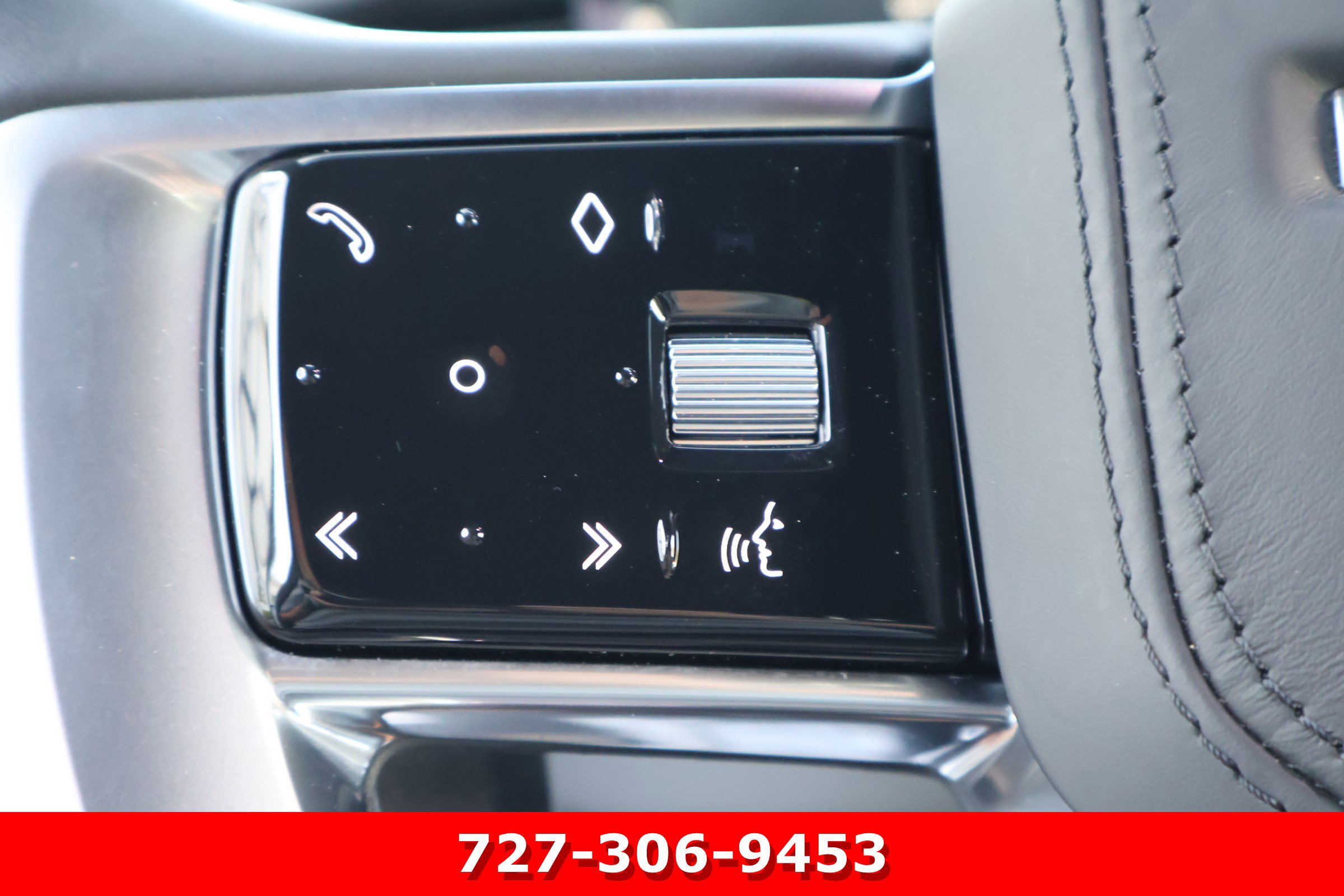 Used 2023 Land Rover Range Rover SV AWD/4WD image 26